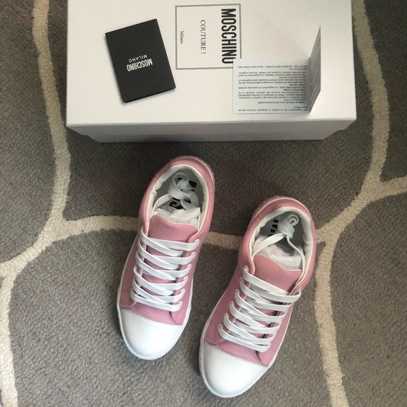 Last One!! Moschino Pink Low Top Sneakers - Picture 7 of 9